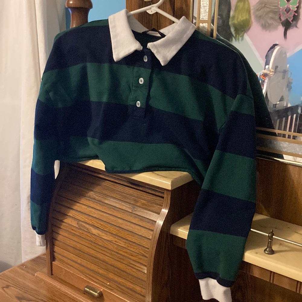 Striped cropped long sleeve